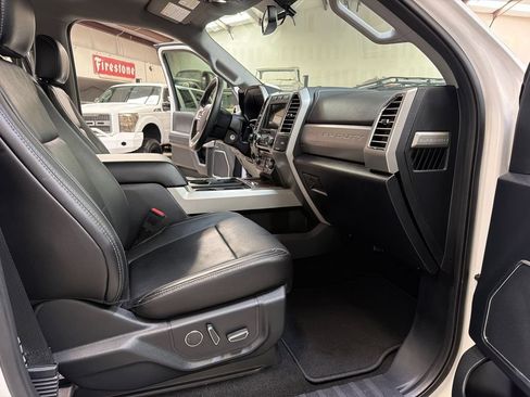 Used 2017 Ford F250 Lariat w/ Lariat Value Package AWD/4WD image 34