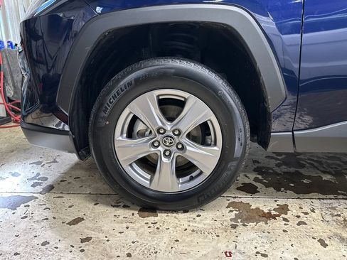 Certified 2025 Toyota RAV4 XLE AWD/4WD image 10