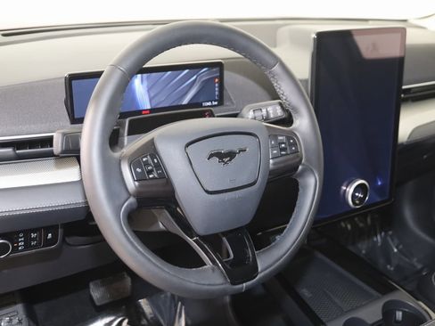 Used 2023 Ford Mustang Mach-E Select image 6