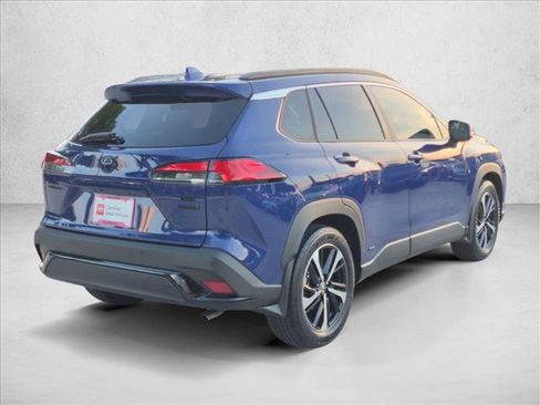 Certified 2023 Toyota Corolla Cross AWD Hybrid w/ Convenience Package image 5