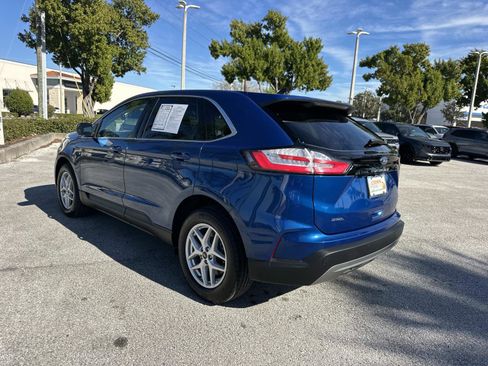 Used 2023 Ford Edge SEL w/ Convenience Package image 4