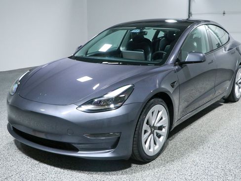 Used 2023 Tesla Model 3 Long Range AWD/4WD image 26