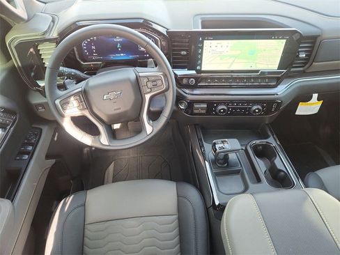 Used 2026 Chevrolet Silverado 1500 ZR2 image 21