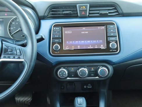 Used 2025 Nissan Versa SV image 15