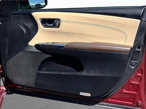 Used 2013 Toyota Avalon XLE Touring image 16