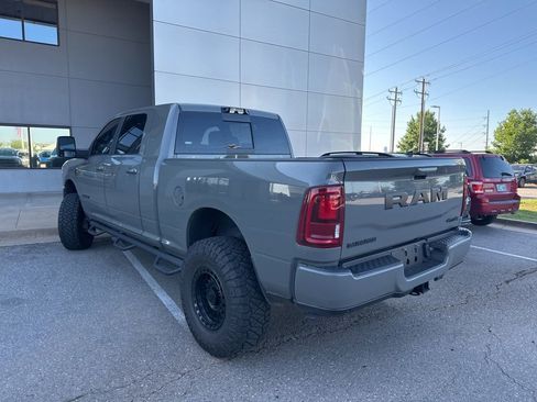 Used 2026 RAM 2500 Laramie w/ Night Edition AWD/4WD image 4