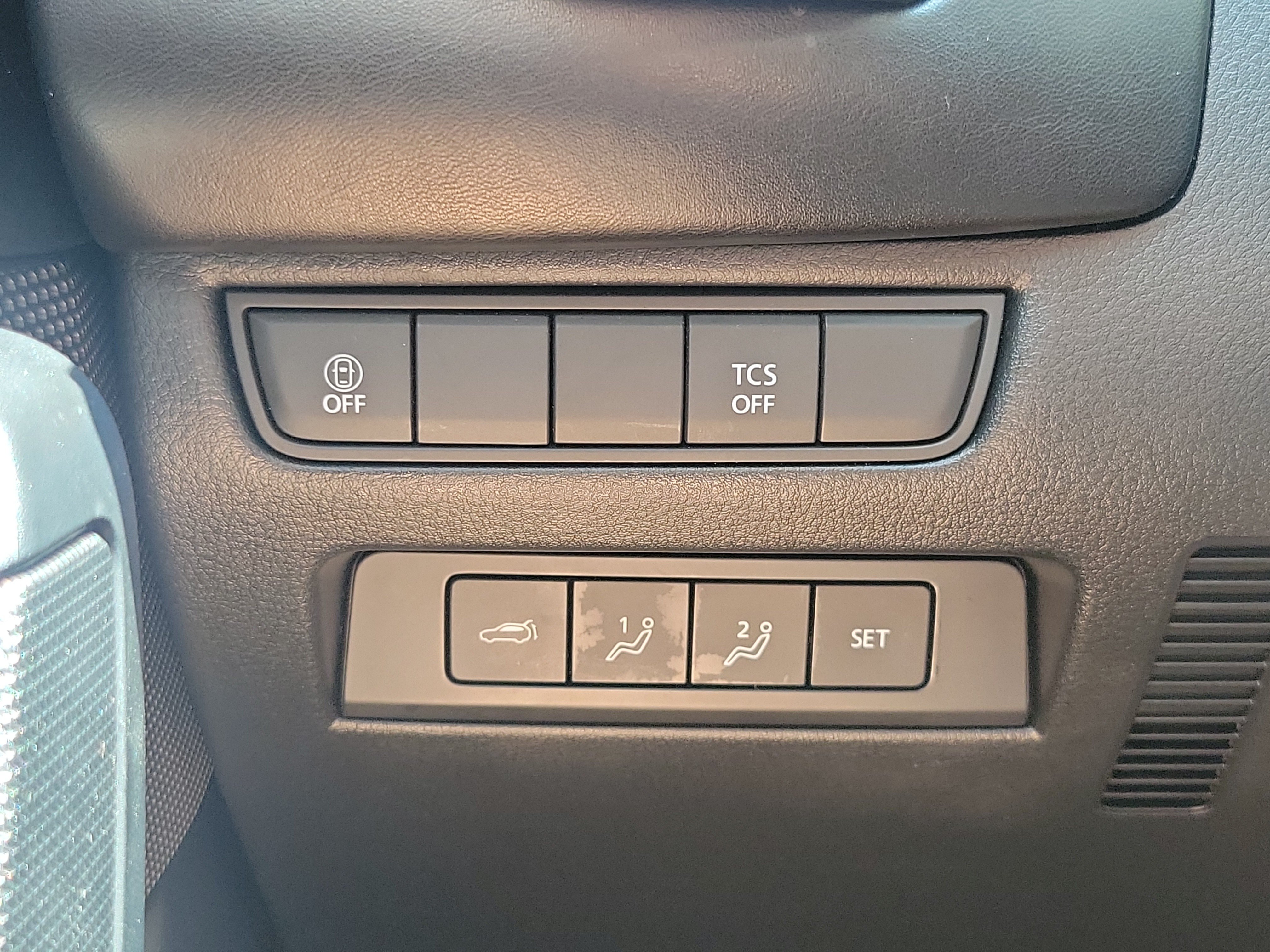 Used 2025 MAZDA CX-50 AWD 2.5 S w/ Premium Plus Pkg image 22