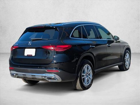 Certified 2025 Mercedes-Benz GLC 300 image 8