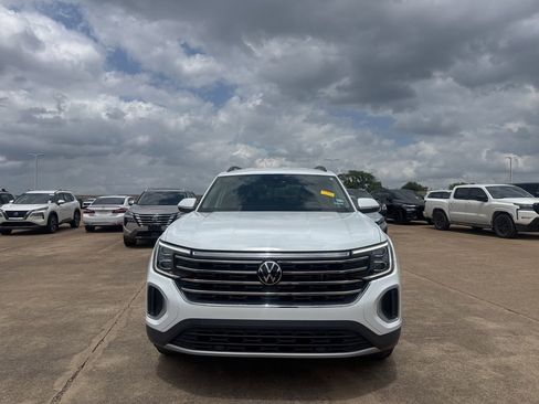 Used 2024 Volkswagen Atlas SE FWD image 5