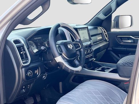 Used 2022 RAM 1500 Big Horn AWD/4WD image 9