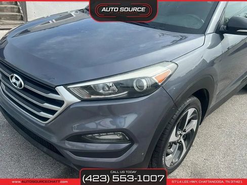 Used 2017 Hyundai Tucson Night w/ Cargo Package FWD image 9