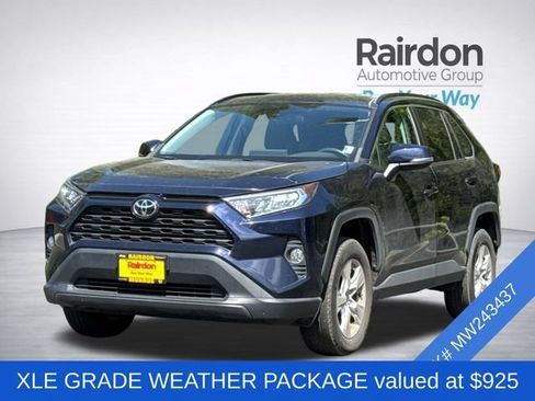 Used 2021 Toyota RAV4 XLE w/ XLE Grade Weather Package AWD/4WD image 2