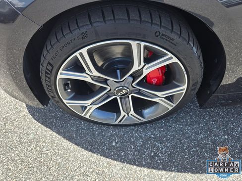 Used 2019 Kia Stinger GT RWD image 16