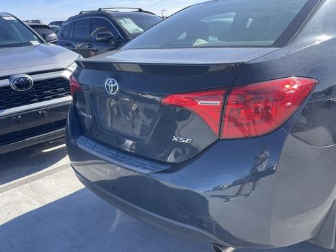 Used 2018 Toyota Corolla XSE image 4