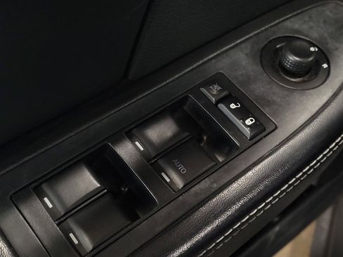 Used 2014 Chrysler 200 Limited image 27