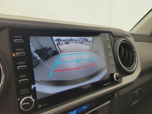 Used 2022 Toyota Tacoma SR5 RWD image 27