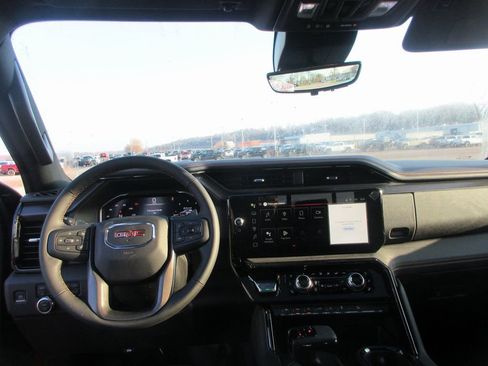 New 2026 GMC Sierra 1500 AT4 w/ AT4 Premium Package AWD/4WD image 17