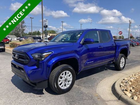 Used 2024 Toyota Tacoma SR5 image 8