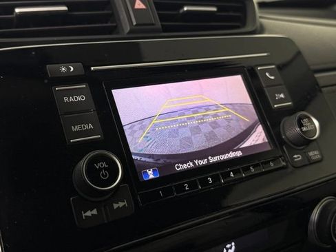 Used 2017 Honda CR-V LX image 17
