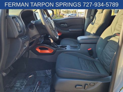 Used 2025 Nissan Frontier PRO-4X w/ Pro Convenience Package image 13