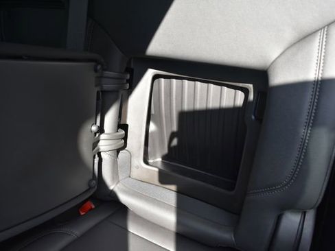 Used 2022 GMC Sierra 1500 Elevation w/ Elevation Premium Package image 36