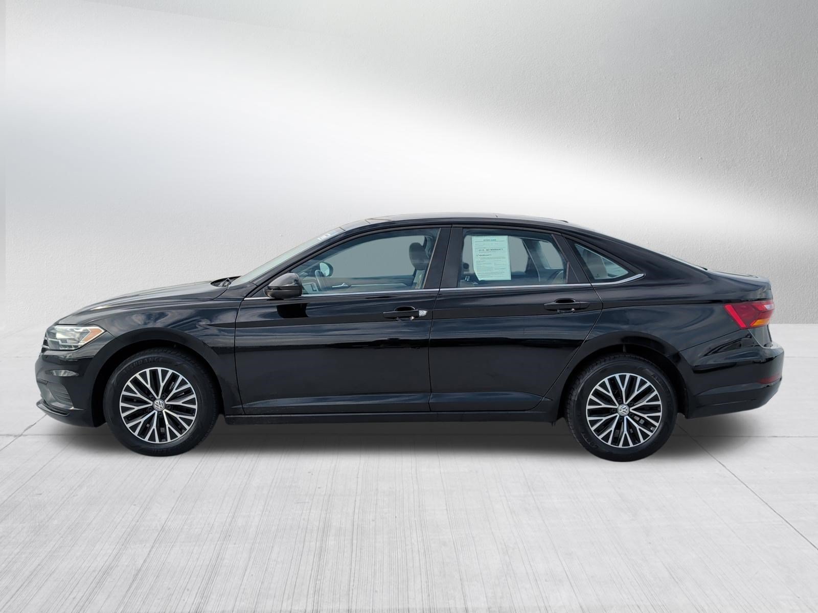 Used 2019 Volkswagen Jetta SE FWD image 4