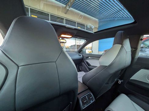 Used 2014 Audi S5 Prestige w/ Prestige Package image 16