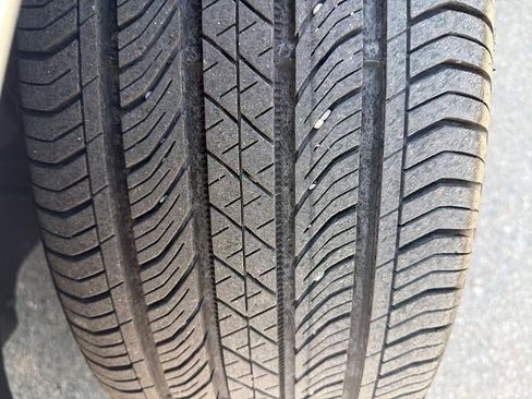 Used 2025 Buick Envision Avenir AWD/4WD image 11