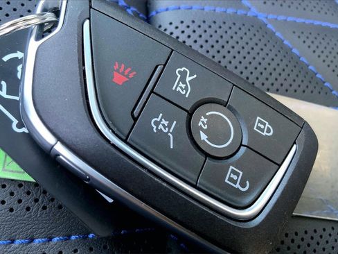 New 2026 Cadillac Escalade IQL Sport 1 w/ LPO, ONYX Package image 38