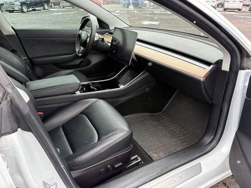 Used 2018 Tesla Model 3 Long Range image 10