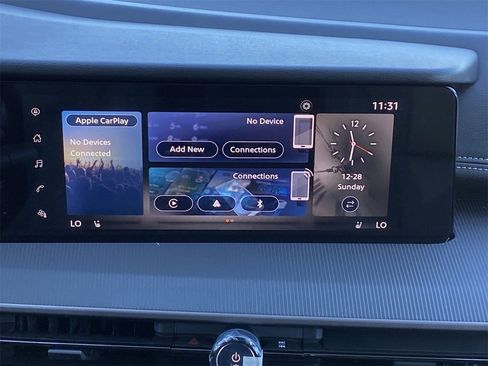 Certified 2025 Nissan Murano SV image 23