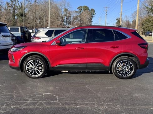 Used 2025 Ford Escape SE w/ PHEV Premium Package image 3