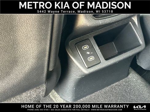 Used 2024 Kia Seltos S AWD/4WD image 30