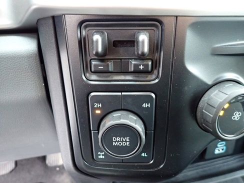 Certified 2024 Ford F350 XLT w/ XLT Premium Package image 25