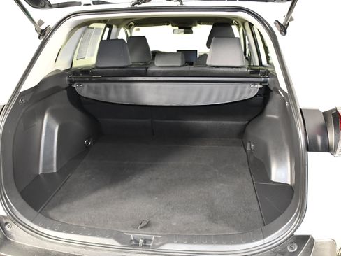 Used 2025 Toyota RAV4 XLE AWD/4WD image 49