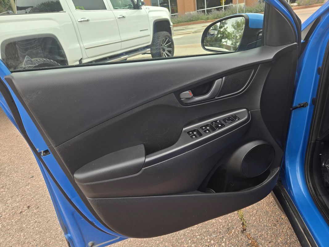 Used 2018 Hyundai Kona SE AWD/4WD image 15