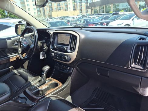 Used 2022 GMC Canyon Denali AWD/4WD image 32