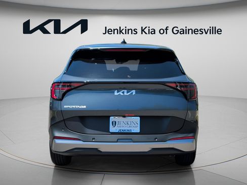 New 2026 Kia Sportage EX FWD image 6
