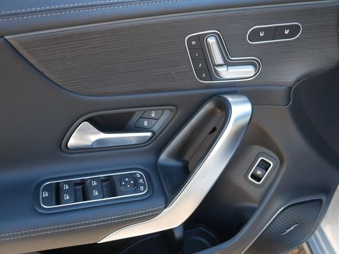 Used 2021 Mercedes-Benz CLA 250 CLA 250 image 19