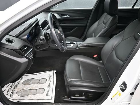 Used 2021 Cadillac CT4 Premium Luxury image 6