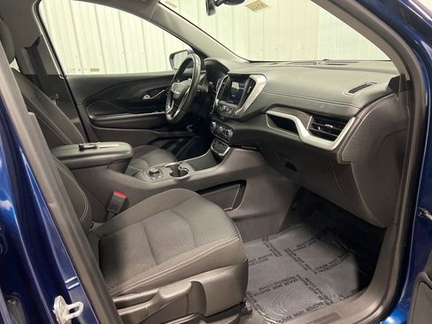 Certified 2022 GMC Terrain SLE w/ Driver Convenience Package image 7