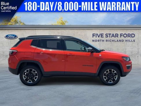 Used 2017 Jeep Compass Trailhawk w/ Leather Interior Group AWD/4WD image 11