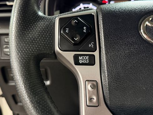 Used 2020 Toyota 4Runner Limited RWD image 12