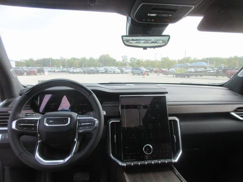 New 2026 GMC Acadia Denali Ultimate image 17