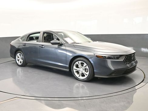 Used 2024 Honda Accord LX image 8