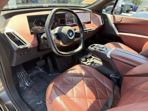 Used 2024 BMW iX xDrive50 w/ Sport Package AWD/4WD image 14