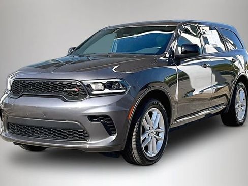 Used 2025 Dodge Durango GT AWD/4WD image 2