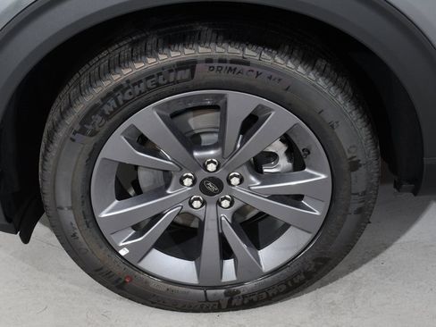 New 2025 Ford Explorer Active w/ Active Comfort Package image 25