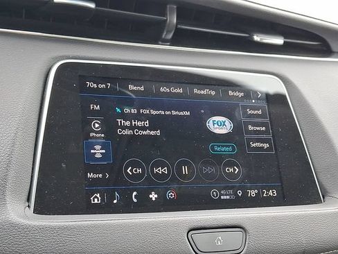 Certified 2023 Cadillac XT4 Luxury w/ Cold Weather Package AWD/4WD image 13