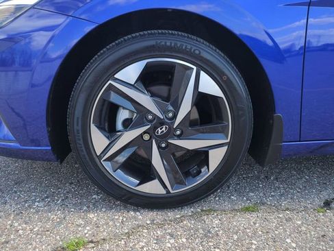 Certified 2023 Hyundai Elantra SEL w/ Convenience Package image 21